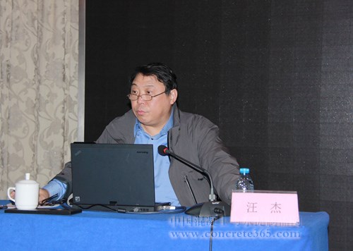 南京长江都市建筑设计股份有限公司董事长,院长汪杰会场外69694月